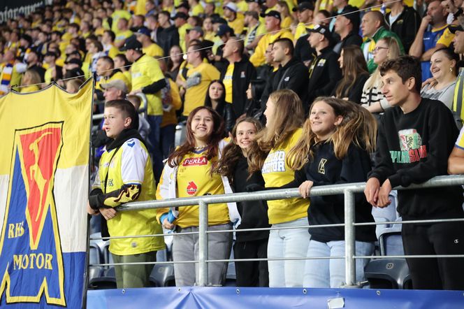 Kolejna porażka Motoru Lublin. Tym razem w starciu z mistrzem Polski. Żółto-biało-niebiescy mogą jednak liczyć na fanatyczny doping!