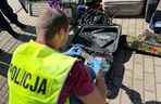 Od kilku miesięcy okradał niezamknięte auta. Policja z Ostródy szuka poszkodowanych