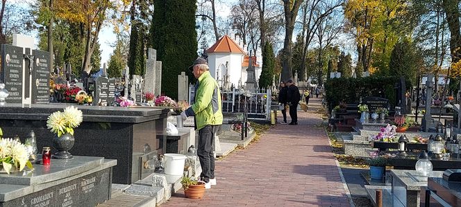 Przygotowania do Wszystkich Świętych Zamość
