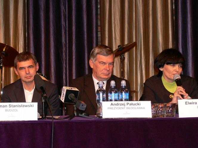 od lewej: Roman Stanisławski - prezes firmy Budizol Property, Andrzej Pałucki - prezydent Włocławka, Elwira Stanisławska - również prezes Budizol Property