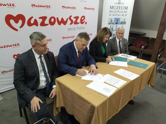 Samorząd województwa mazowieckiego i miasto Siedlce wymieniły się nieruchomościami