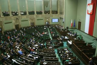 Zwykły Polak nie będzie miał jak poseł. Sejm odrzucił projekt ws. kwoty wolnej