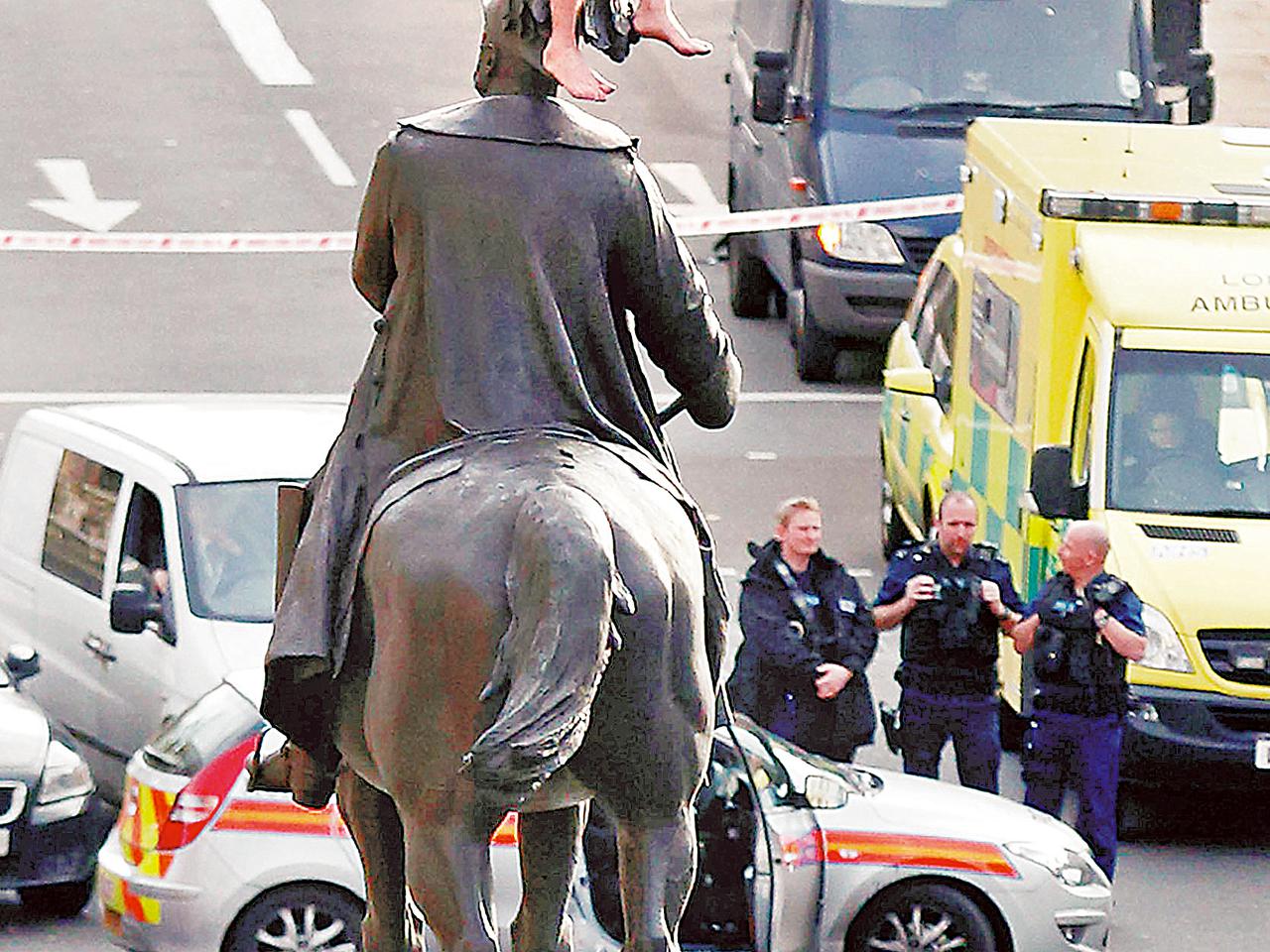 Ale ptak! Golas wszedł na księcia