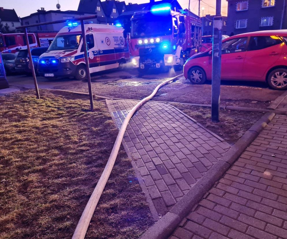 Tragiczny pożar w Piekarach Śląskich. Zginęła jedna osoba