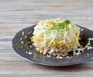 Królowa Śniegu – efektowna sałatka idealna na co dzień i na święta