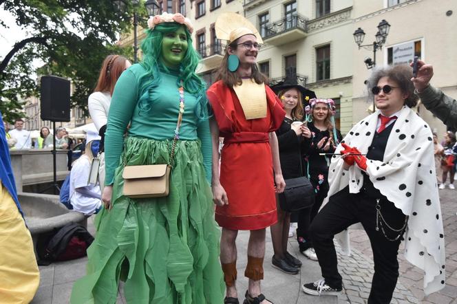 Juwenalia UMK w Toruniu: Piękny, bajkowy Pochód w ramach Piernikaliów. Mamy zdjęcia