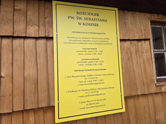 Zabytkowy kościół św. Sebastiana w Kosinie