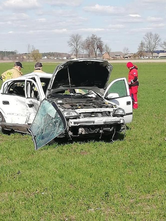 Krasznice Duże. Tragiczne zderzenie opla i peugeota 