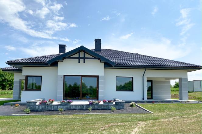 Okna i drzwi tarasowe ceny 2022 - co wpływa na cenę okna?