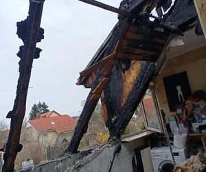 Pożar zabrał im wszystko. Dramat matki i trójki dzieci: Nasz azyl przestał istnieć…