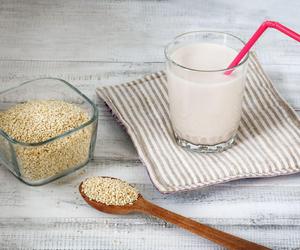 Zdrowe mleko sezamowe. Sprzyja odchudzaniu i pysznie smakuje