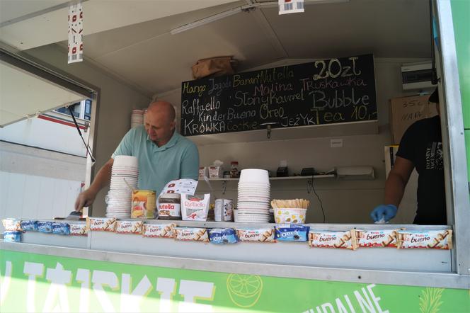 Food Truck Festivals 2023 w Bydgoszczy. Wyjątkowe restauracje zaparkowały pod Torbydem [ZDJĘCIA]