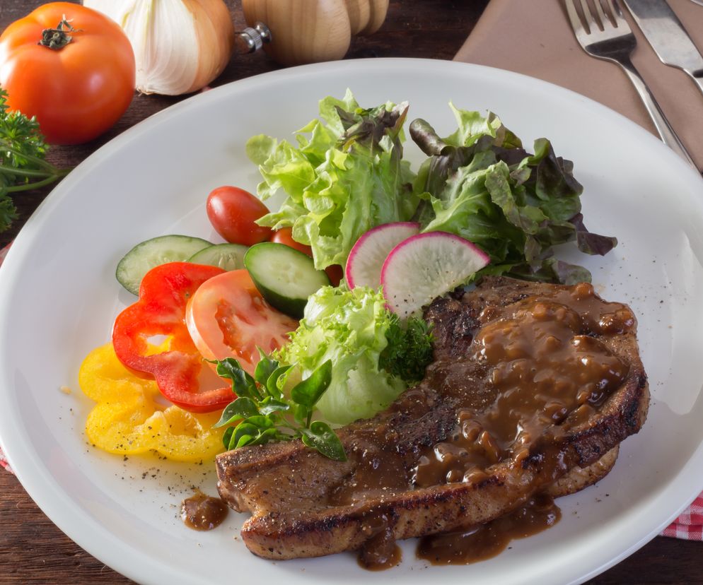 Karkówka duszona w sosie własnym