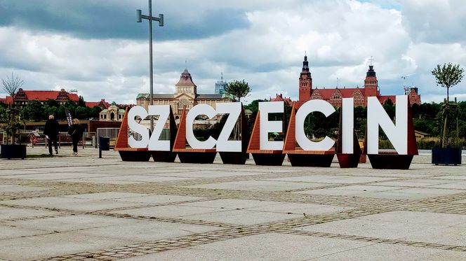 Napis "Szczecin" na Łasztowni