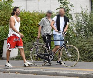 Radzimir Dębski umówił się ze znajomymi na burgera