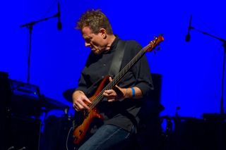 John Paul Jones (Led Zeppelin) nie kolekcjonuje instrumentów. Nie interesuje mnie wieszanie ich na ścianach