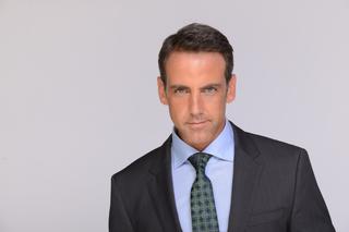 Santa Diabla. Humberto Cano (Carlos Ponce)