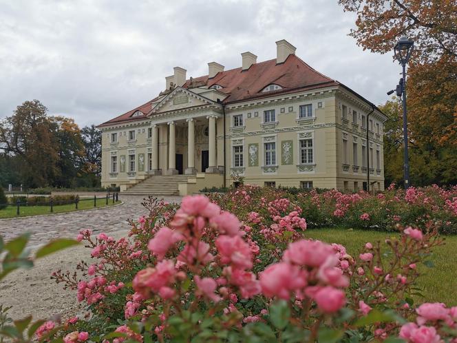 Pałac w Lewkowie po remoncie