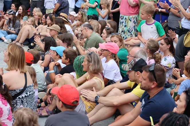 Tłumy na Carnavalu Sztukmistrzów 2025 w Lublinie - dzień trzeci