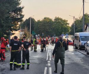 Lubelscy strażacy pomagają powodzianom na różne sposoby