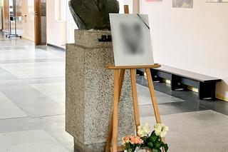 Szkoła opłakuje tragicznie zmarłą Emilkę. 15-latka została potrącona przez tramwaj