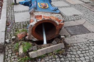 Zabytkowa pompa wraca do centrum Szczecina