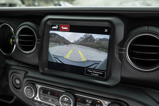 Jeep Wrangler 4xe Sahara