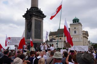 Protest w obronie lekcji religii w Warszawie. Zobacz zdjęcia demonstrantów