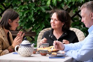 M jak miłość, odcinek 1889: Córka Artura dołączy do rodziny Rogowskich! Tak Marysia przyjmie Agnes. Nie będą wiedzieli, kim jest naprawdę - ZDJĘCIA, WIDEO