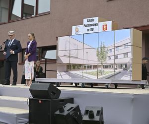 Rozpoczęcie roku w nowej szkole na Mokotowie. Zbudował ją deweloper