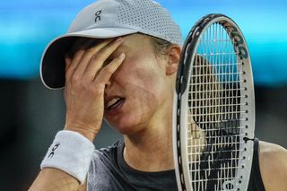 Dramat Igi Świątek w Rzymie! Bolesna kontuzja, co z Roland Garros?! Świątek - Rybakina WYNIK RELACJA NA ŻYWO