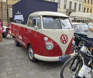 Parada zabytkowych samochodów