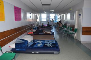 Pielęgniarki pogonione z Sejmu. Głodują od ponad miesięca