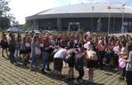 4 Akcja fanów Ariany Grande pod łódzką Atlas Areną