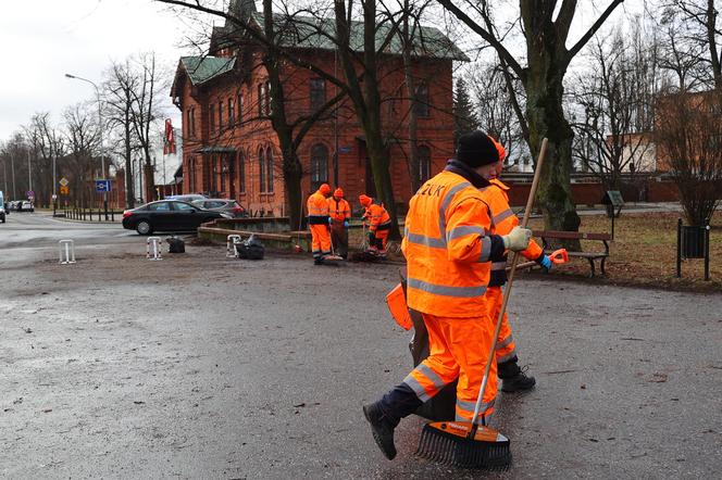 Trwają przygotowania do wiosny. Wielkie sprzątanie w łódzkich parkach