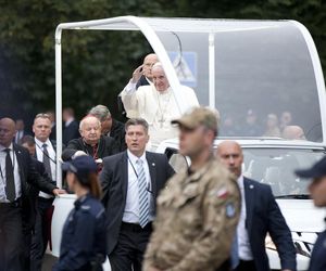 W Krakowie papież Franciszek podróżował tramwajem. Bydgoska Pesa jeździ do dziś 