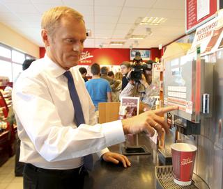 SZYDŁO KOPIUJE TUSKA