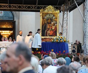 76. rocznica Cudu Lubelskiego. Procesja różańcowa w centrum Lublina