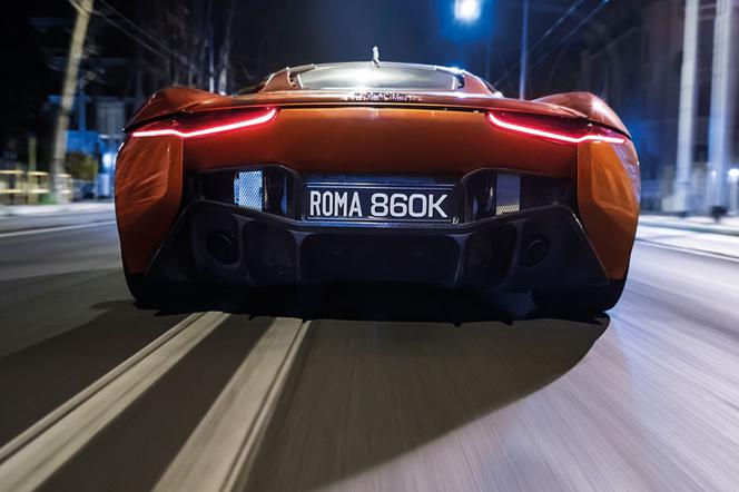 Jaguar C-X75 z filmu "Spectre"