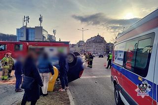 18-latka wjechała na czerwonym świetle