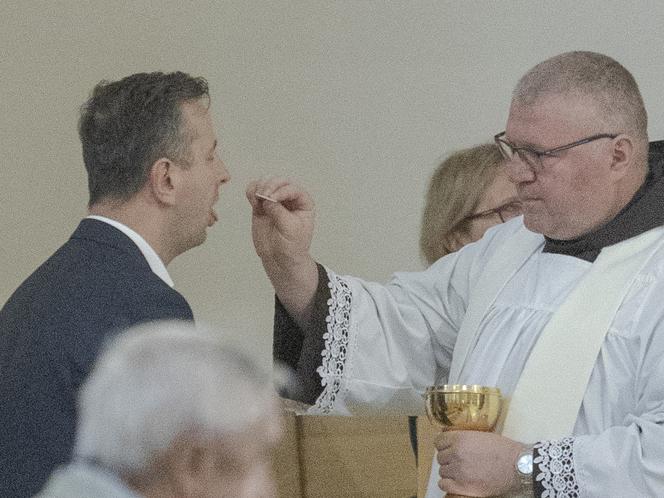 Kosiniak-Kamysz w kościele. Poszedł do komunii