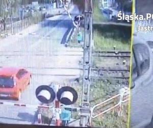 Śląskie: 63-latka utknęła na przejeździe kolejowym. Na własne życzenie
