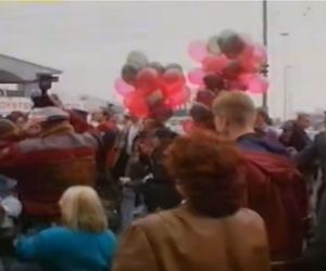 Michael Jackson zmarł 16 lat temu. Gdy odwiedził Polskę, wszyscy wstrzymali oddech. Te zdjęcia zachwycają