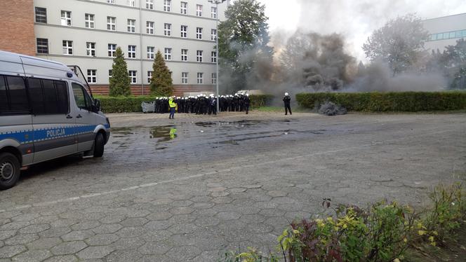 Śląscy policjanci ćwiczą przed szczytem klimatycznym