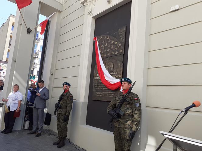 Odsłonięcie tablicy upamiętniającej 100-lecie Cudu nad Wisłą