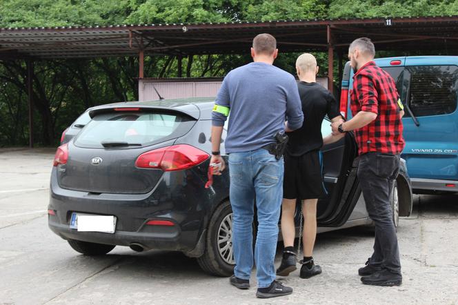 Policjanci z Torunia zatrzymali pięciu mężczyzn w związku z meczem Elana Toruń - Olimpia Elbląg