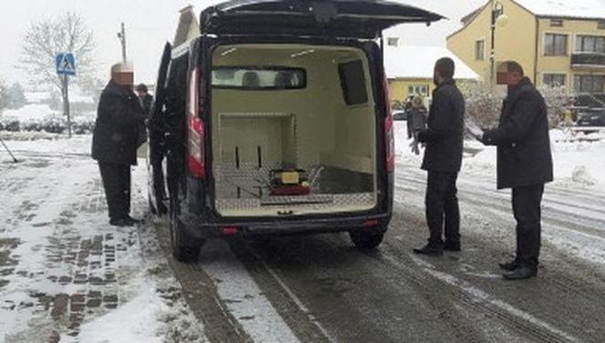 Pogrzeb zamordowanej komorniczki Ewy. Zabójca zadał jej 40 ciosów nożem