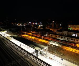 Rail Balitca zmienia Ełk. Tak wygląda nowy peron na przystanku Ełk Szyba Wschód [ZDJĘCIA]