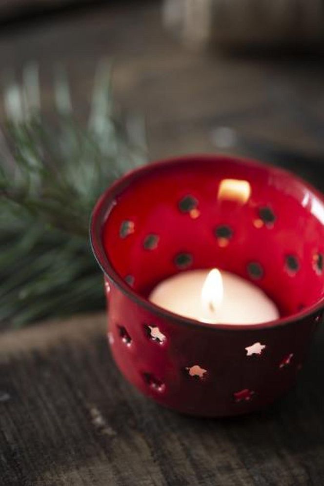 Domowe akcesoria emaliowane