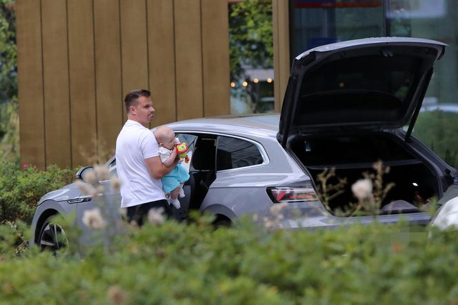 Marcin Hakiel z Dominiką  Serocką w studiu tatuaży